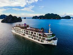 Du Thuyền Ngày La Casta - Vịnh Hạ Long